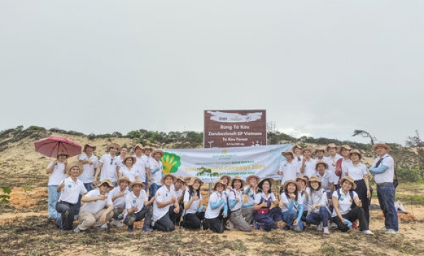 ZARUBEZHNEFT VIỆT NAM TRỒNG 500 CÂY RỪNG TÀ KÓU GÓP PHẦN NGĂN CHẶN HIỆN TƯỢNG SA MẠC HÓA