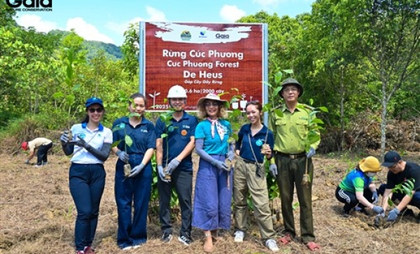 DE HEUS CÙNG GAIA TRỒNG 2000 CÂY XANH TẠI VƯỜN QUỐC GIA CÚC PHƯƠNG – GIEO MẦM XANH CHO THẾ HỆ MAI SAU
